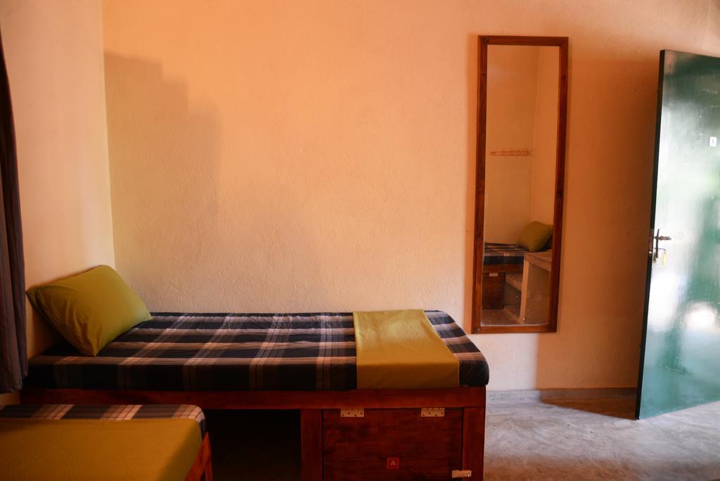 Jungle Beach Hostel Unawatuna Cameră foto